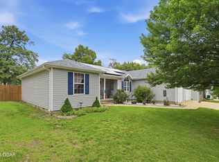 901 E Yuma St, Joplin, MO 64801