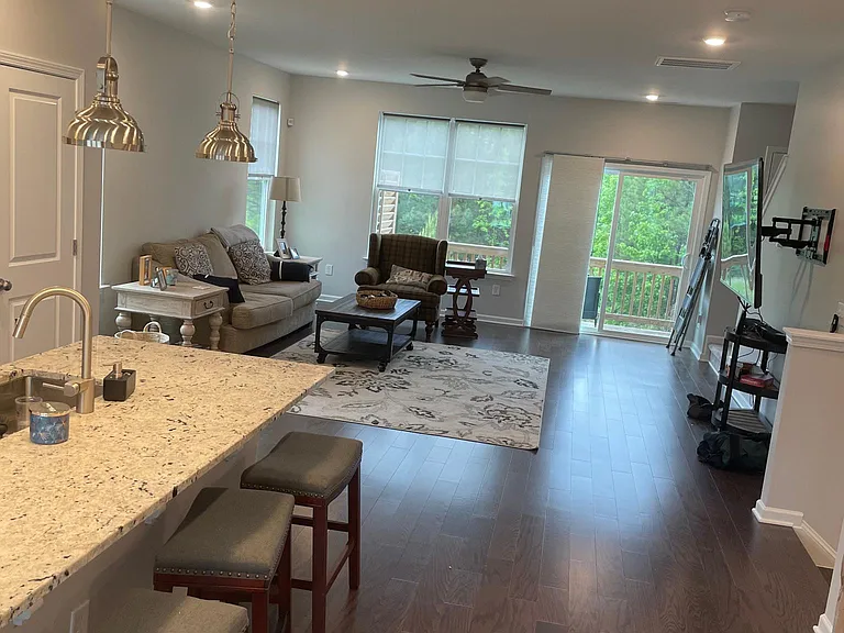 1035 Islip Pl — Photo 27