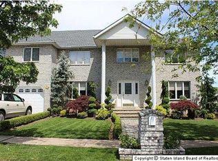 35 Connecticut St, Staten Island, NY 10307