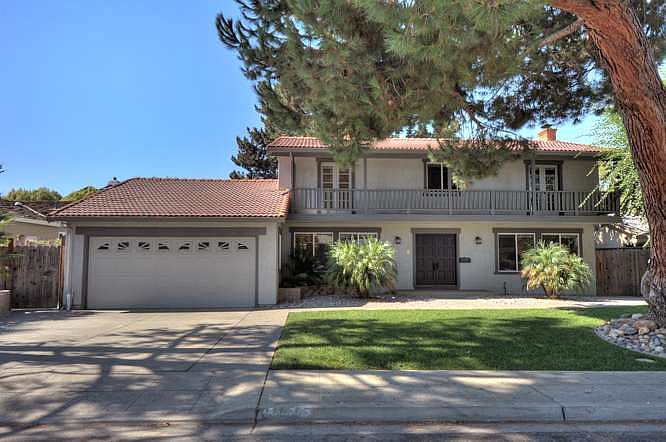 3380 Villa Robleda Mountain-small-001-Front-666x443-72dpi_12