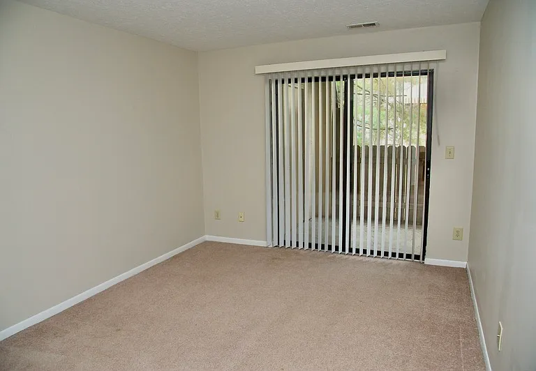 2245 Hedgerow Rd #B — Photo 7