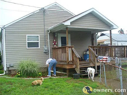 6 Irving Pl photo 1