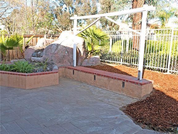 5th image of 43086 Camino Casillas