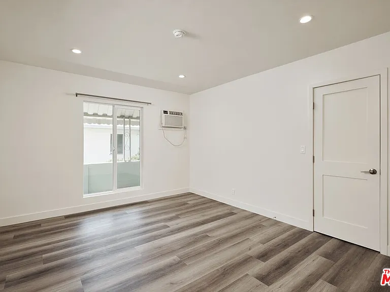1157 Horn Ave #3 — Photo 20