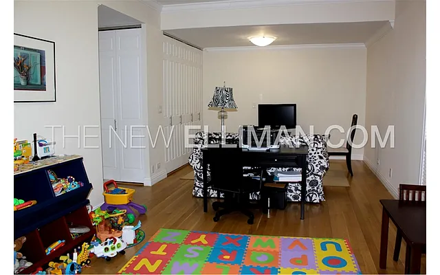Rented by Douglas Elliman | media 32