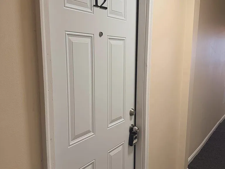 64 W Antietam St #12 — Photo 3