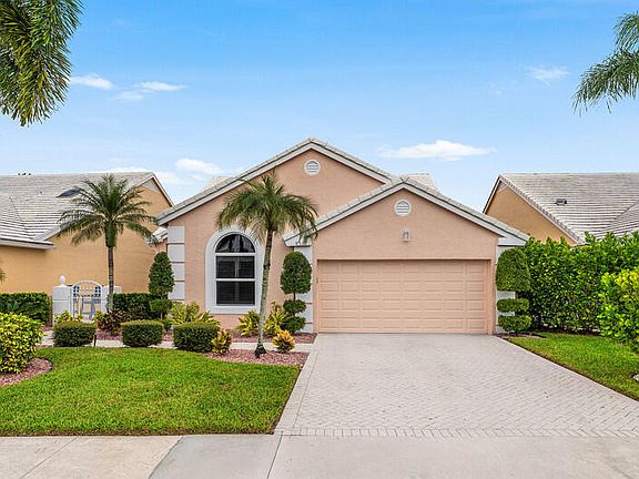 3rd image of 8367 Horseshoe Bay Road