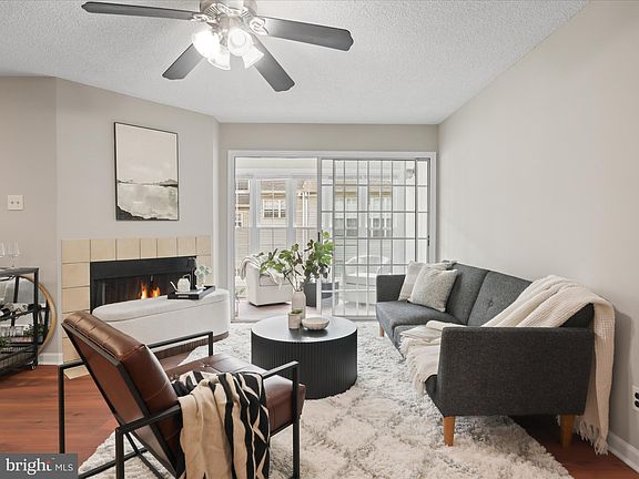 4th image of 12105 Green Leaf Ct APT 201