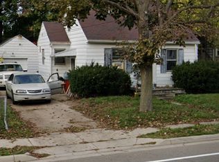 1216 W Mount Hope Ave, Lansing, MI 48910