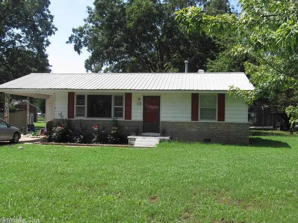 1st image of 130 E Circle Dr