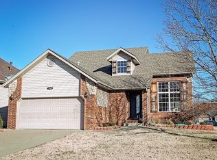 1971 W Buena Vista St, Springfield, MO 65810