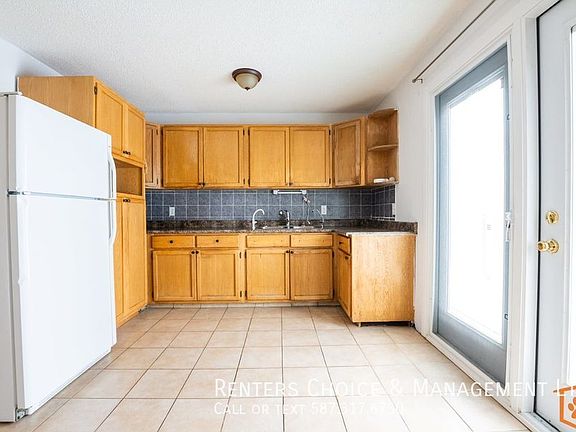 3rd image of 55 Lemoyne Cres W #30
