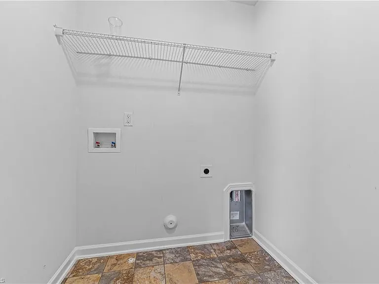254 Sapphire Rd — Photo 14