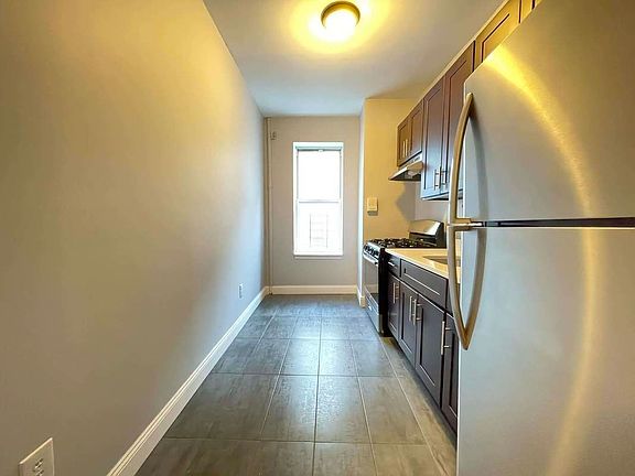 4th image of 67 Saint Pauls Pl #7D