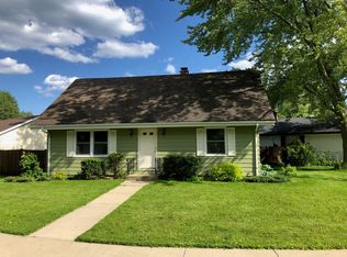 8237 25th Ct, Kenosha, WI 53143