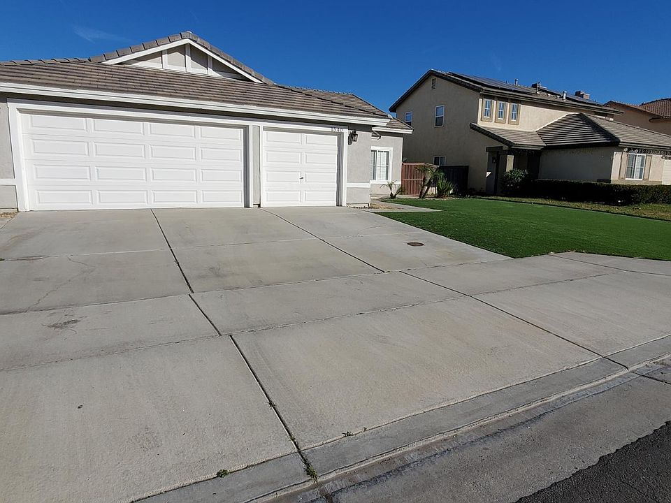1st image of 1540 Apple Blossom Way
