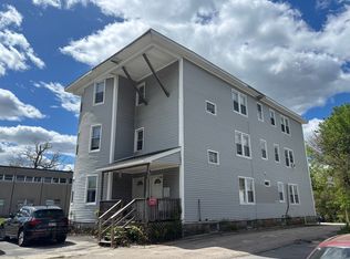 189 Grove St #3, Worcester, MA 01605
