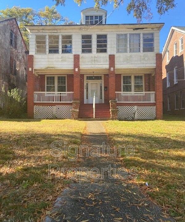 1st image of 208 N Jefferson St