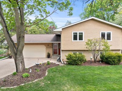 294 Kopp Dr, West Saint Paul, MN, 55118