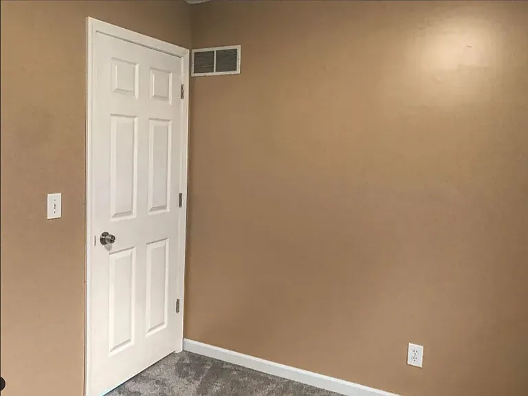 5516 NW Cimarron Dr — Photo 4