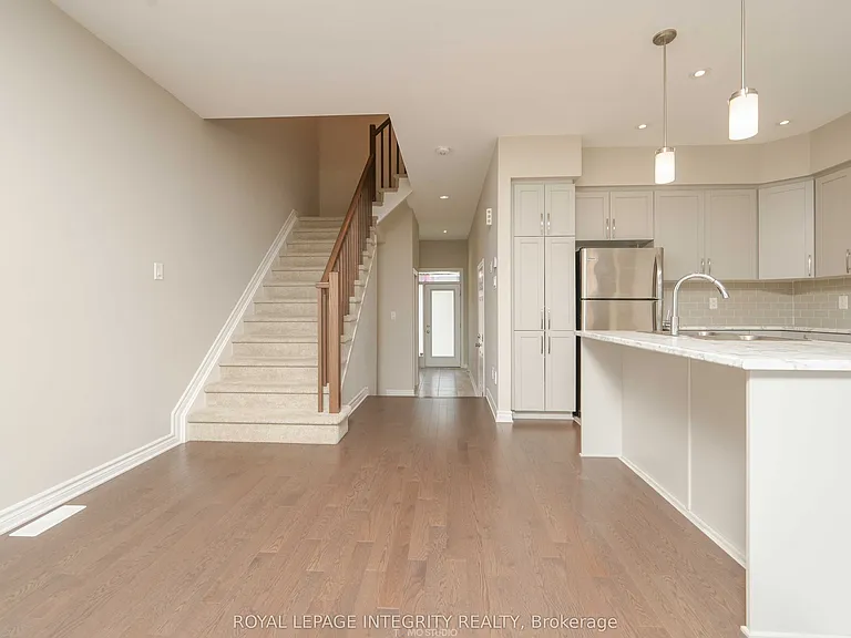 446 Markdale Ter — Photo 19