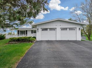 89 Lake Summerset Rd, Davis, IL 61019