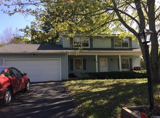 112 Kenwick Dr, Rochester, NY 14623
