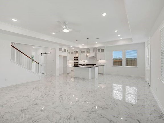 5th image of 13010 Old Fashion Cir