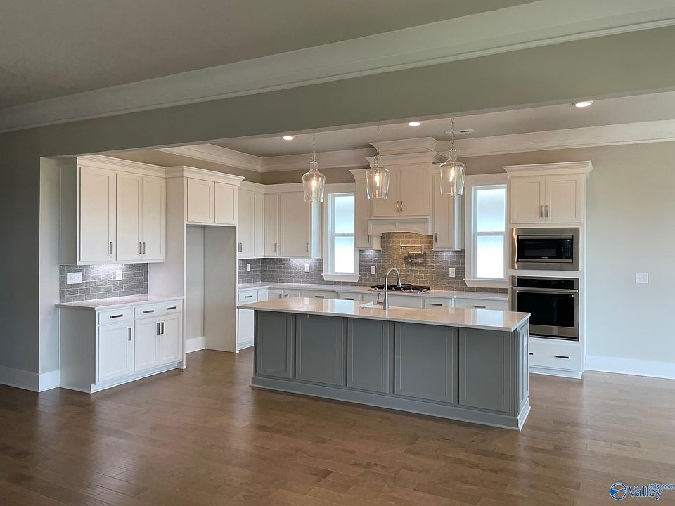 2nd image of 182 Towhee Way