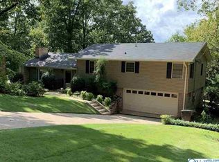1418 Bellevue Dr, Gadsden, AL 35904