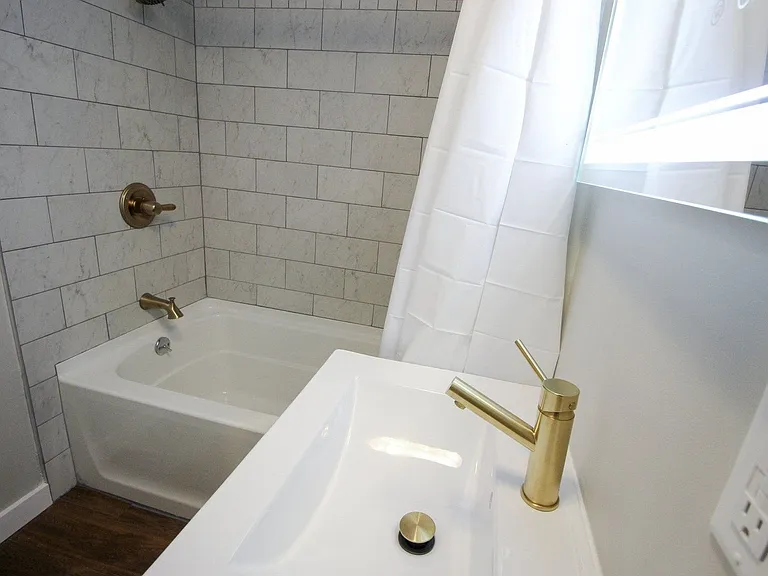 230 Bryant Ave — Photo 83