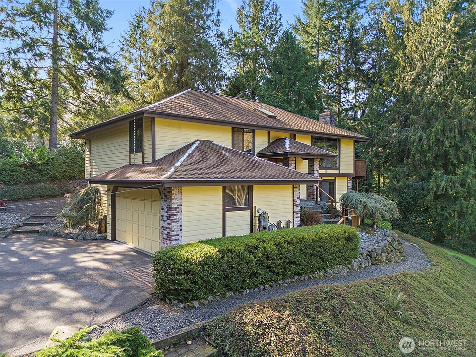 1st image of 7861 University Point Circle NE