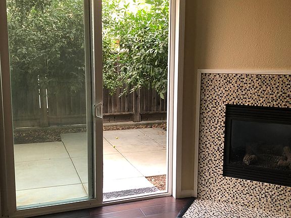 3rd image of 3010 Sierra View Cir