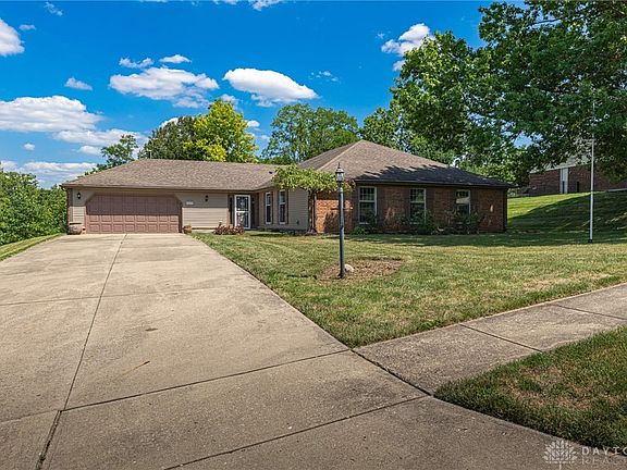 3rd image of 6860 Sycamore Creek Ct