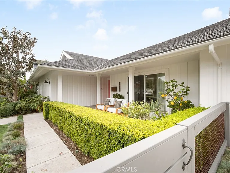 1419 Santiago Dr — Photo 12