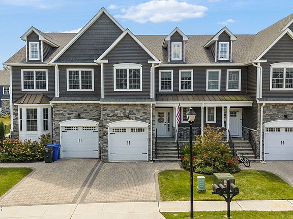 4th image of 71 Valentino Drive