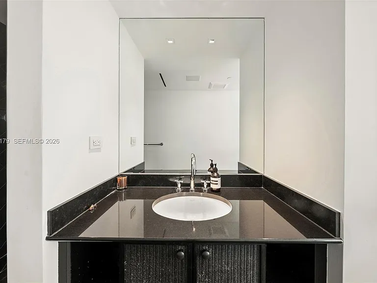 101 20th St #2007 — Photo 19