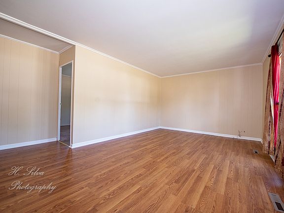 2nd image of 2502 Mocassin Ln