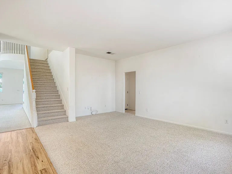 2938 W Canyon Ave W — Photo 17
