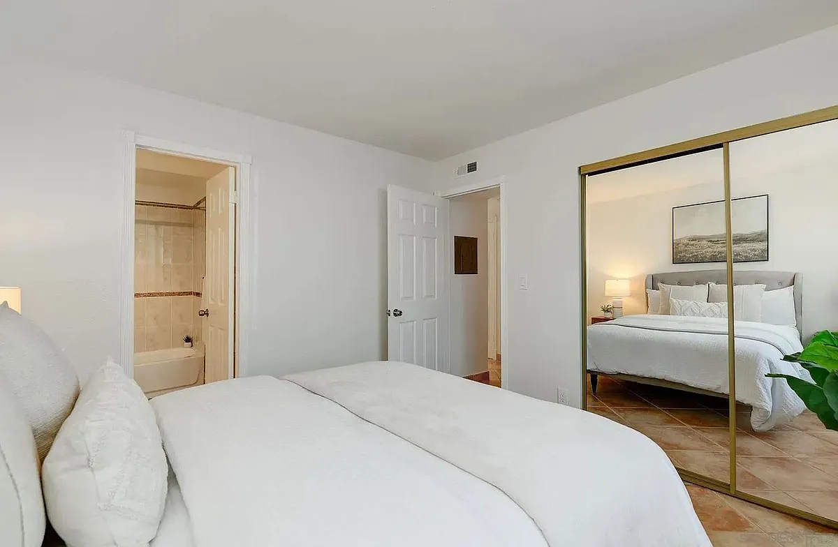 2 bed, 2.0 bath, 784 sqft, $2,750 — Photo 3