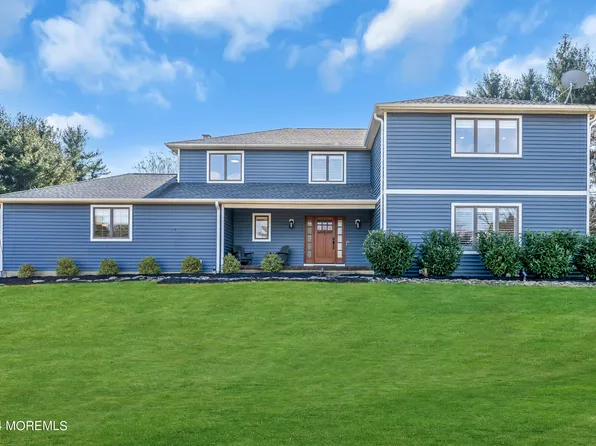 16 Dearborn Drive, Holmdel, NJ 07733