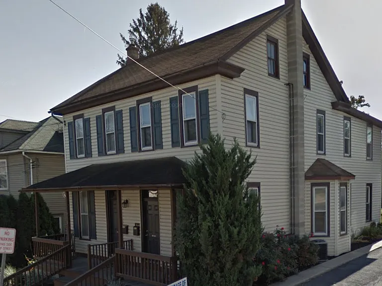 310 W High St — Photo 12