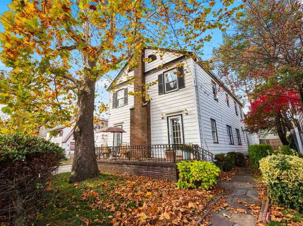 7 Roosevelt Terrace image 1 of 49