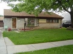 2nd image of 890 E Harwood Ave