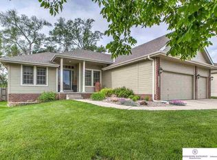 13969 Jaynes St, Omaha, NE 68164
