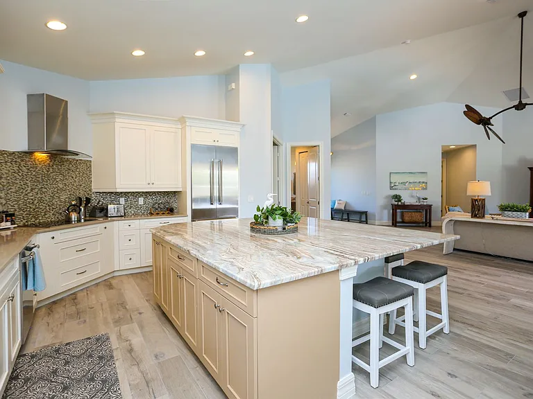 1480 Curlew Ave — Photo 11