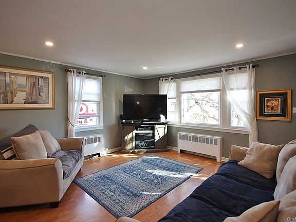 4th image of 13 Osage Dr W