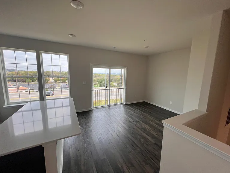 1131 Meadowlark Dr — Photo 13