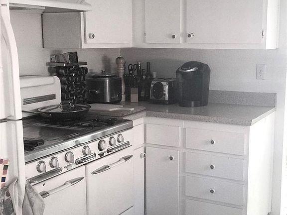 5th image of 4160 Somers Ave