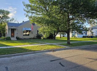 212 N Main St, Lamoure, ND 58458